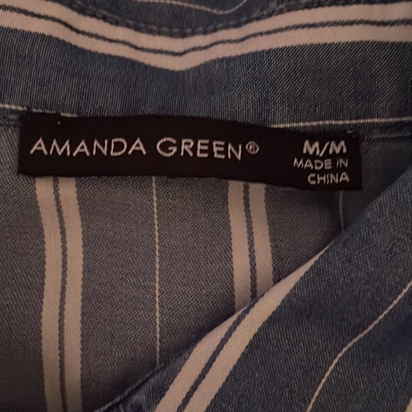 Blue and white medium boy friend button up used - Picture 2 of 2